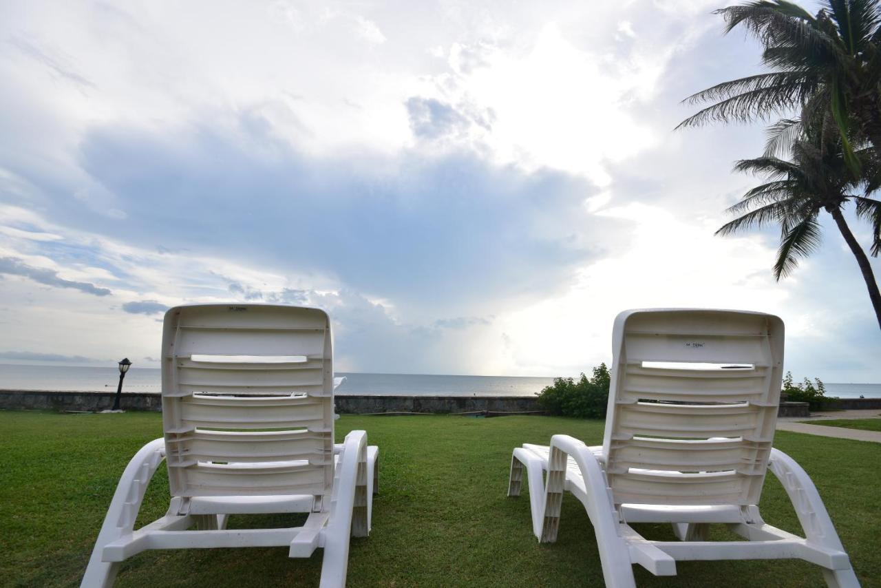 Hua Hin Beachfront Condo Exterior photo